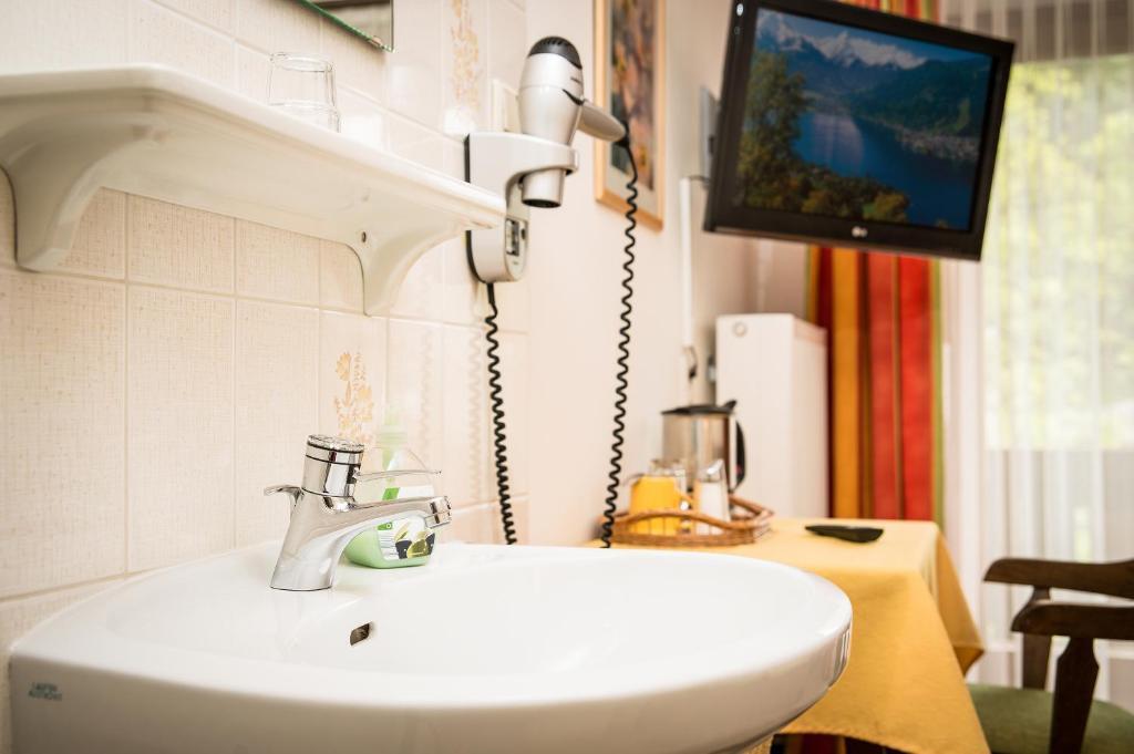 Gaestehaus Haffner ツェル アム ゼー 部屋 写真